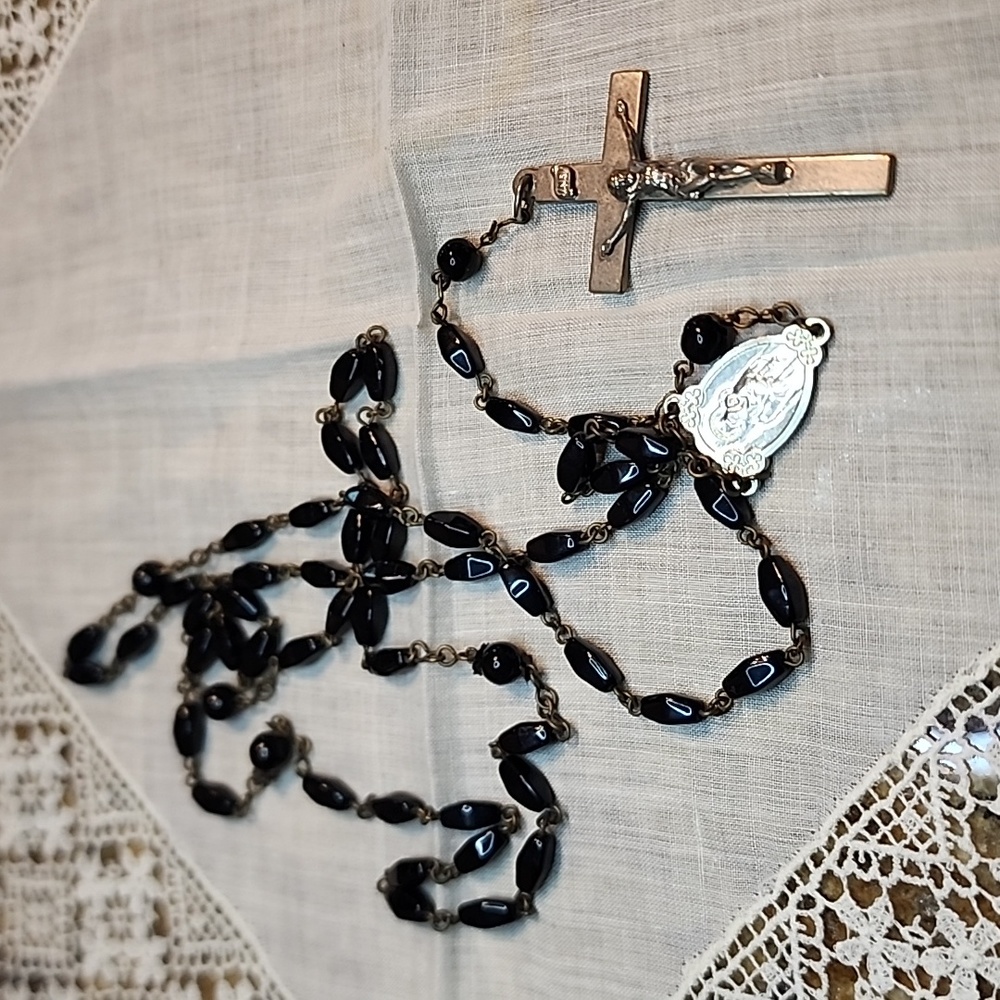 Vintage Polished Black Stone Rosary Mary/Jesus Charm